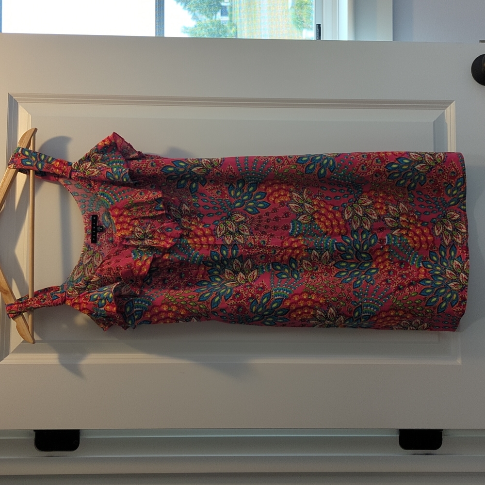 Cute lightweight summer dress with ruffle top